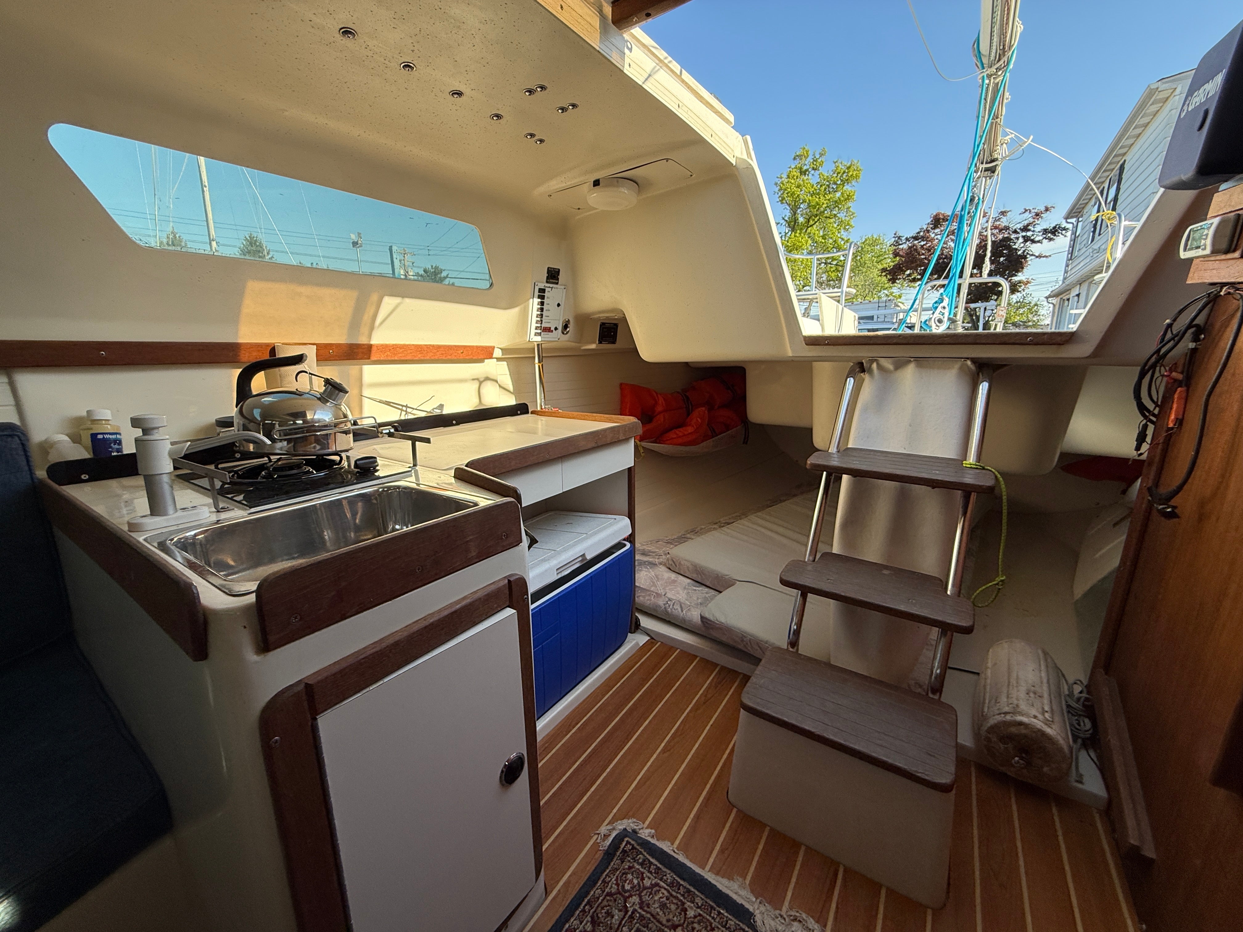 2002 Catalina 250 Water Ballast