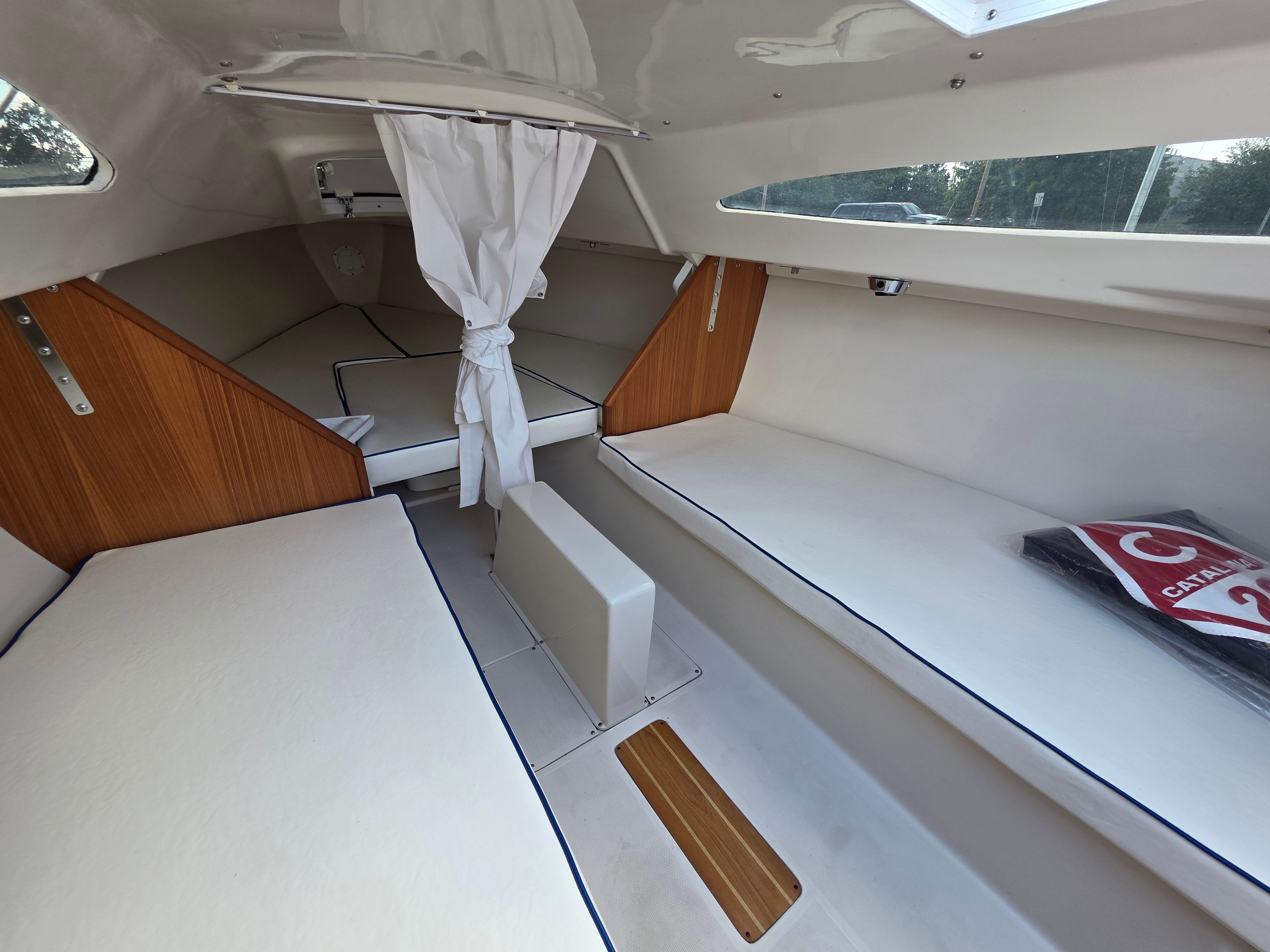 New Catalina 22 Sport Save $17,000!!!!