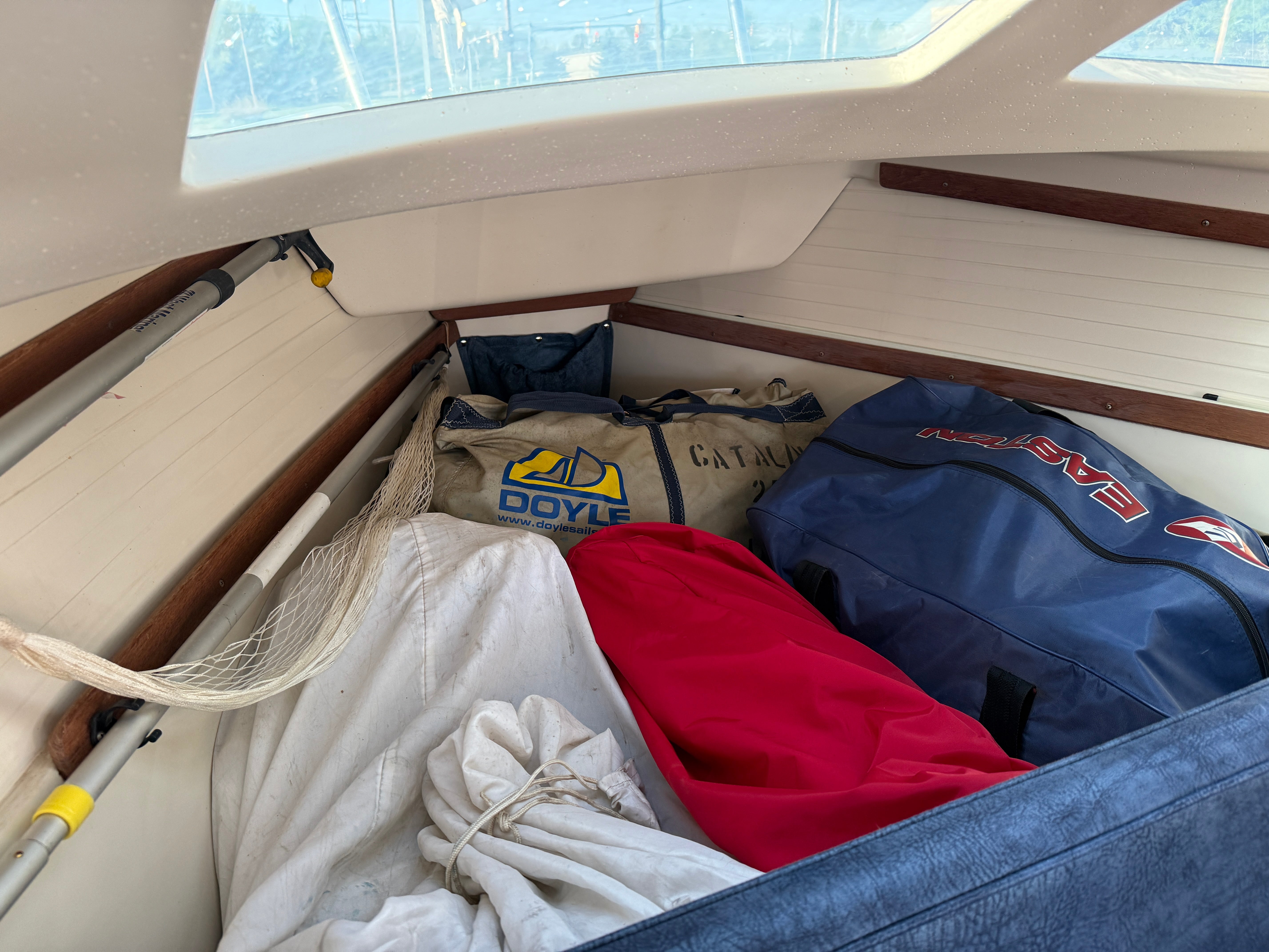 2002 Catalina 250 Water Ballast