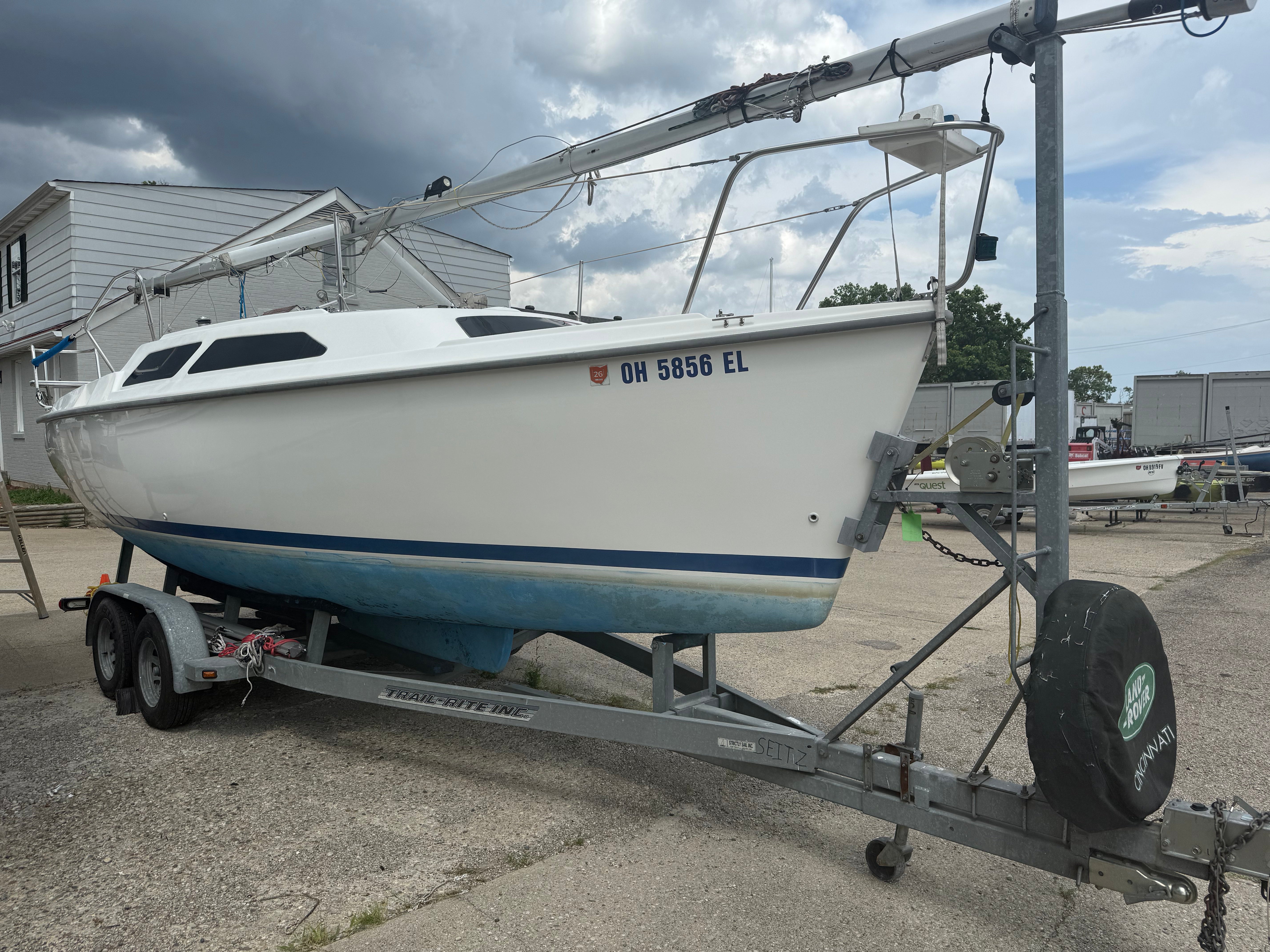 2002 Catalina 250 Water Ballast