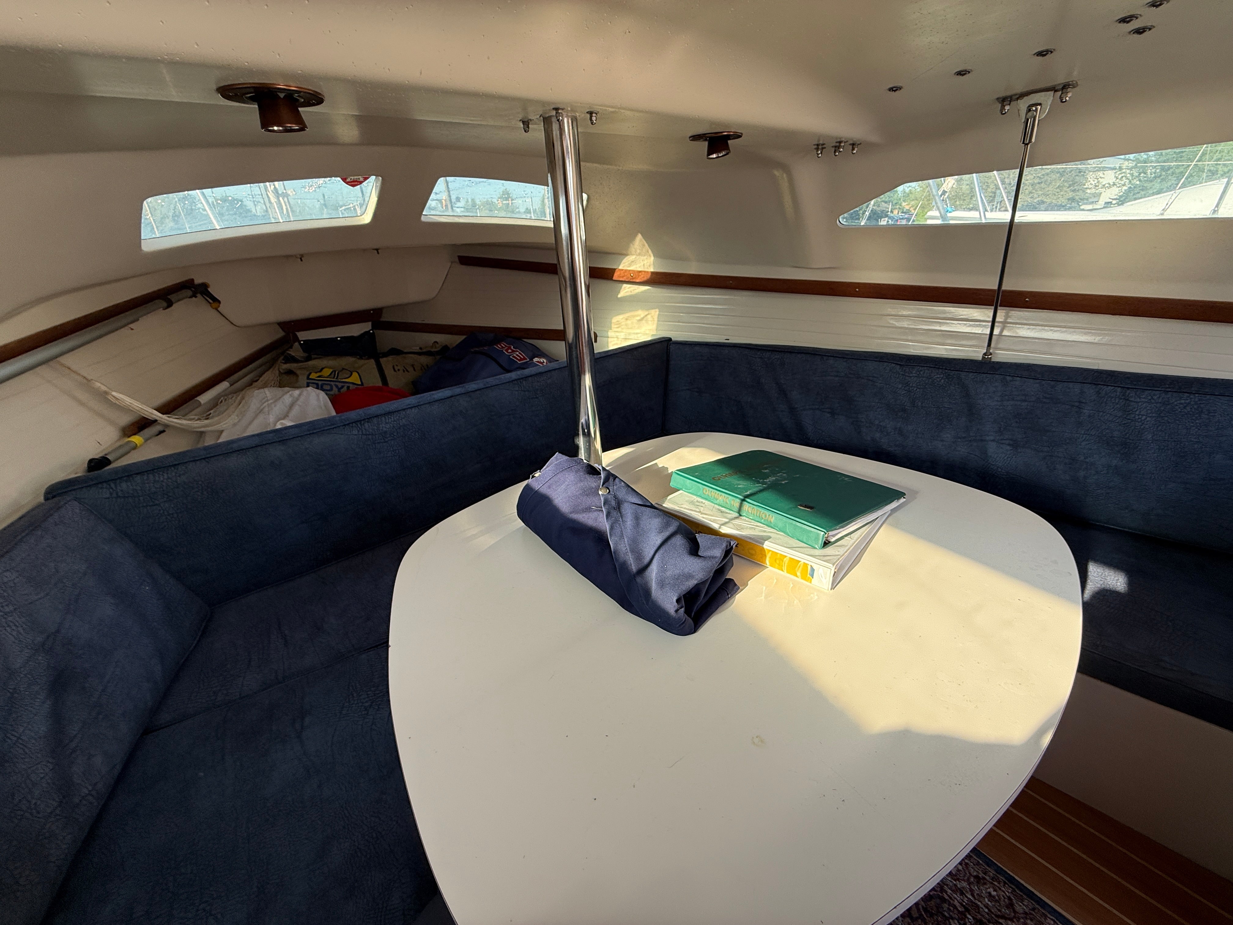2002 Catalina 250 Water Ballast