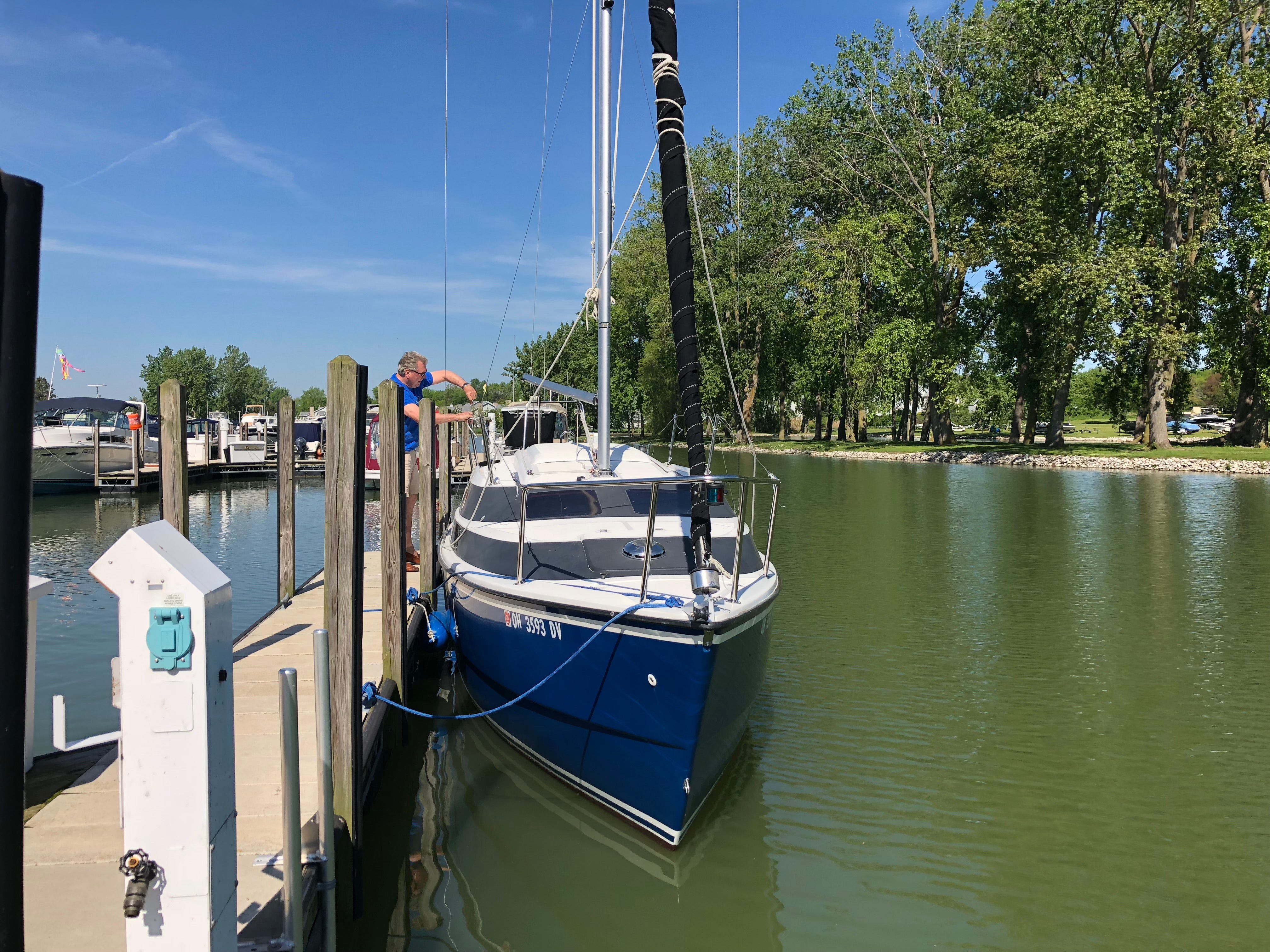 2005 MacGregor 26M Power-Sailer