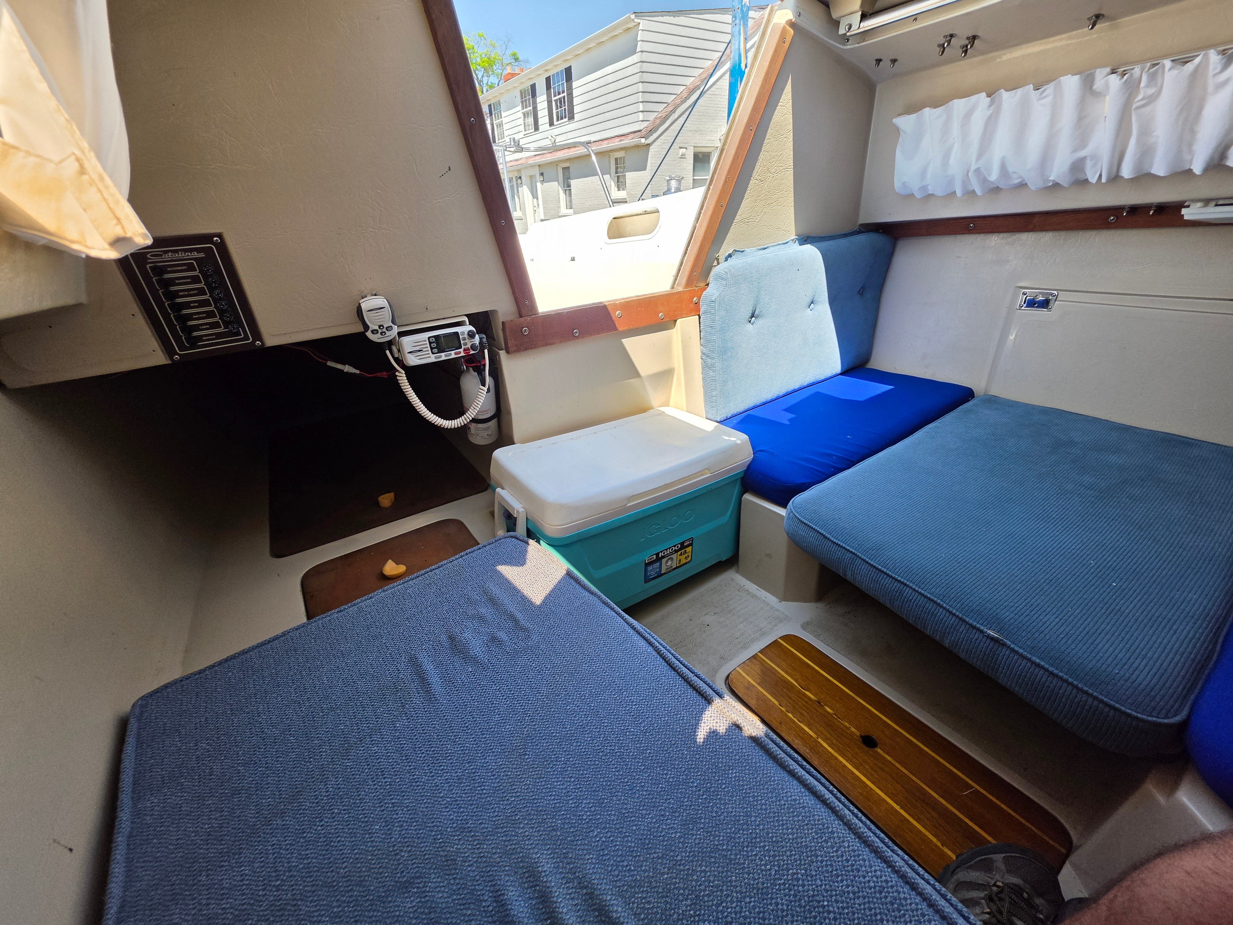 1988 Catalina 22 *Pending*