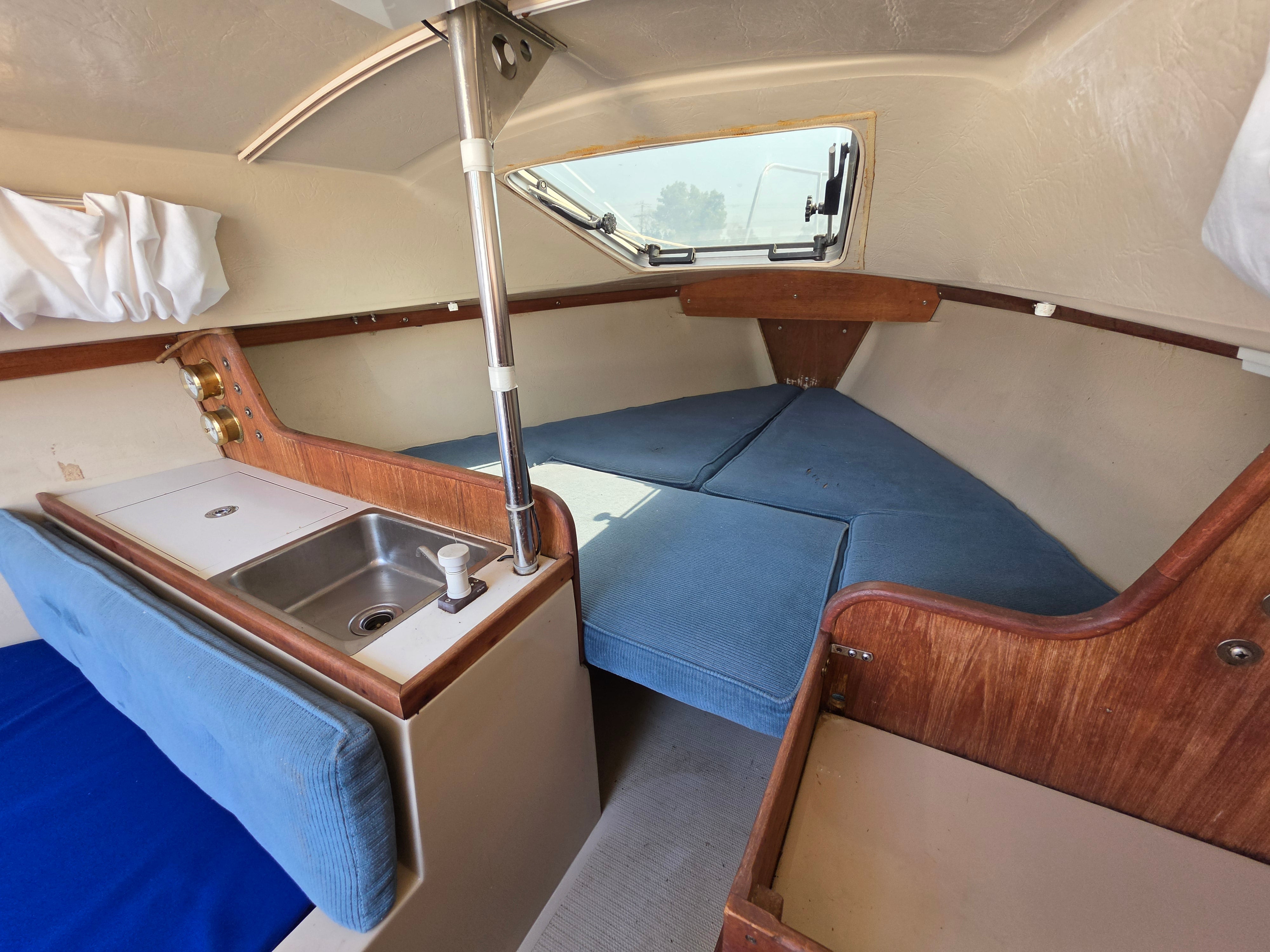 1988 Catalina 22 *Pending*