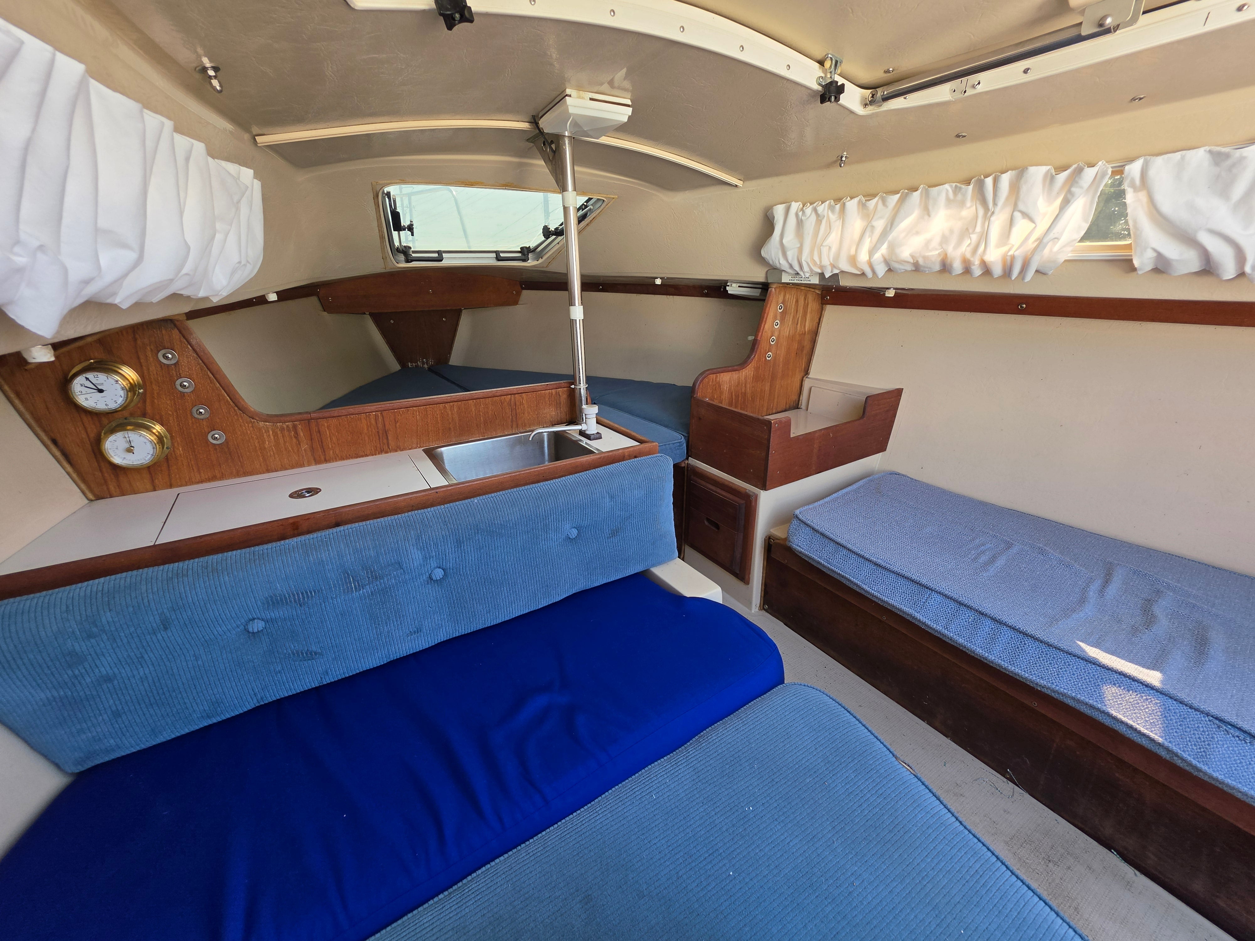 1988 Catalina 22 *Pending*