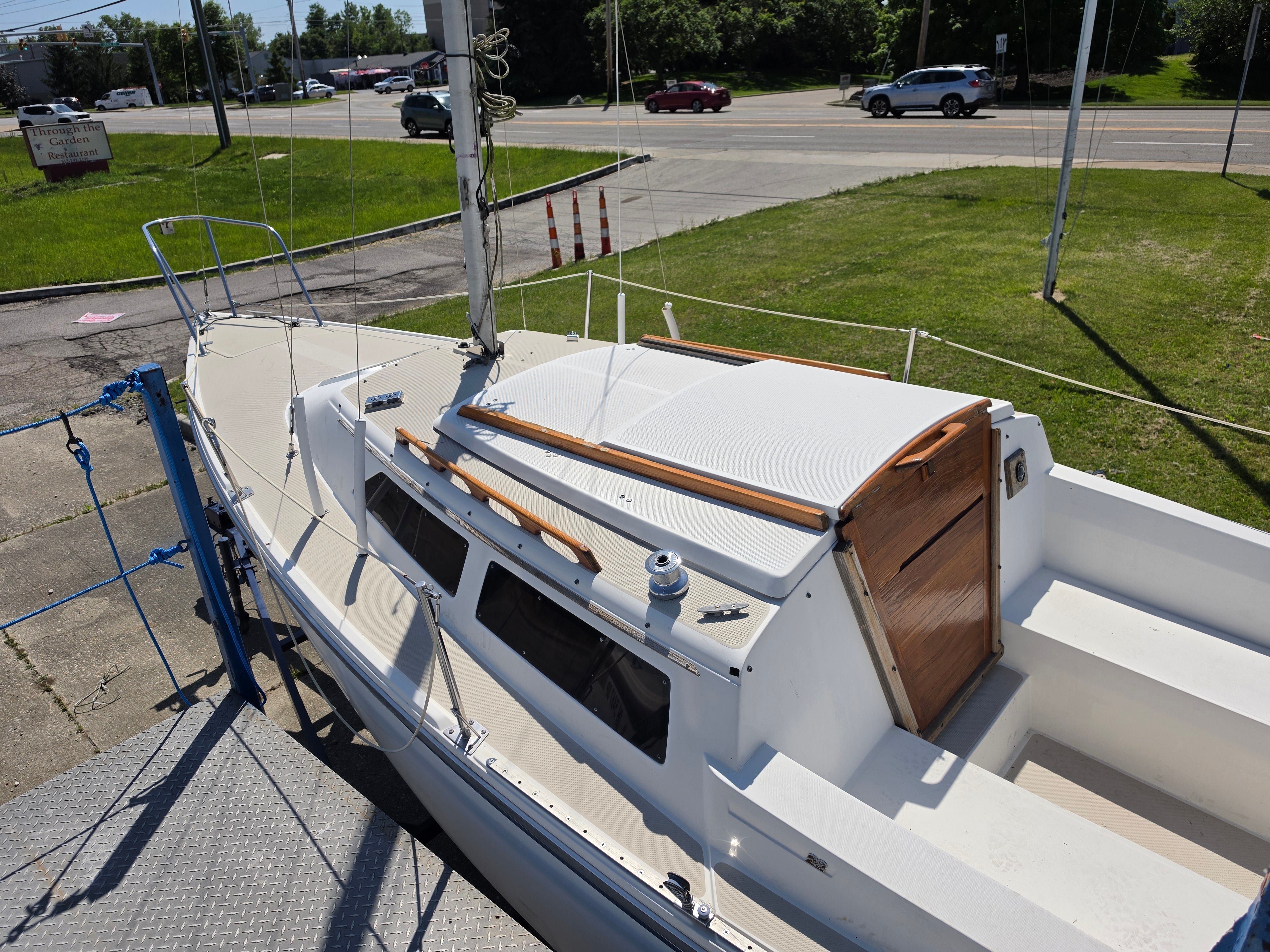 1988 Catalina 22 *Pending*