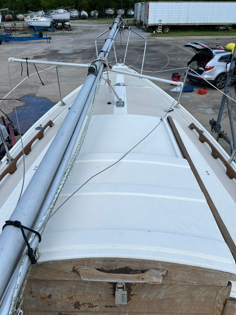 1988 Catalina 25 Wing Keel