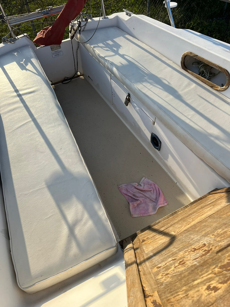 1988 Catalina 25 Wing Keel